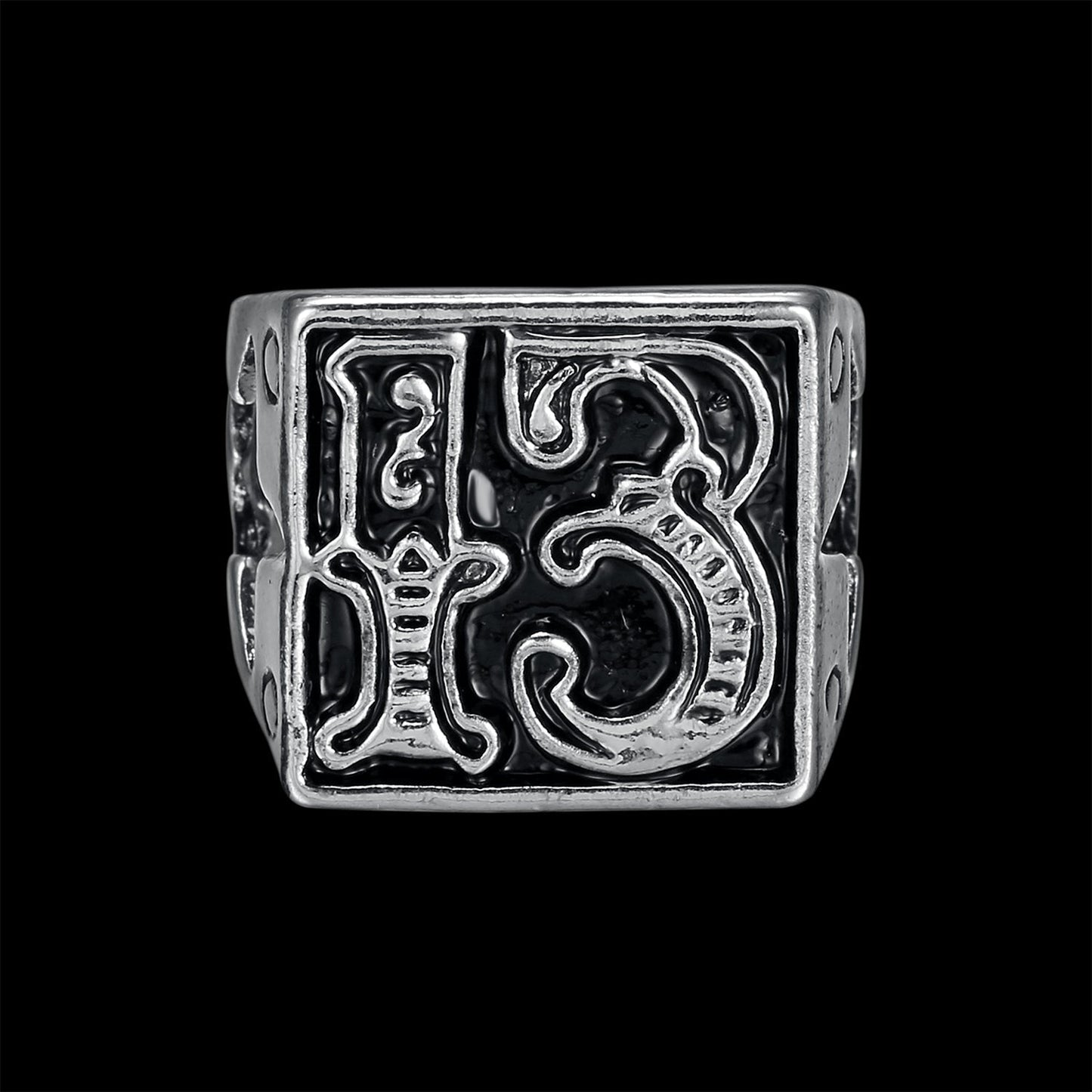 LUCKY 13 STAR RING