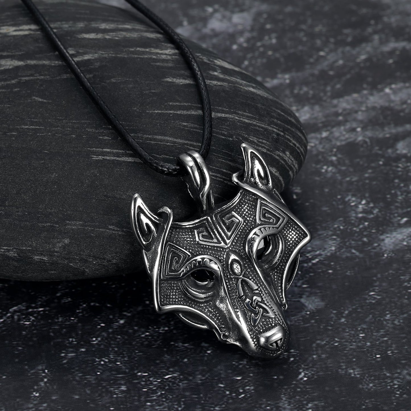 Nordic Pride Norse Grey Wolf Head Pendant & Chain - Leather Chain