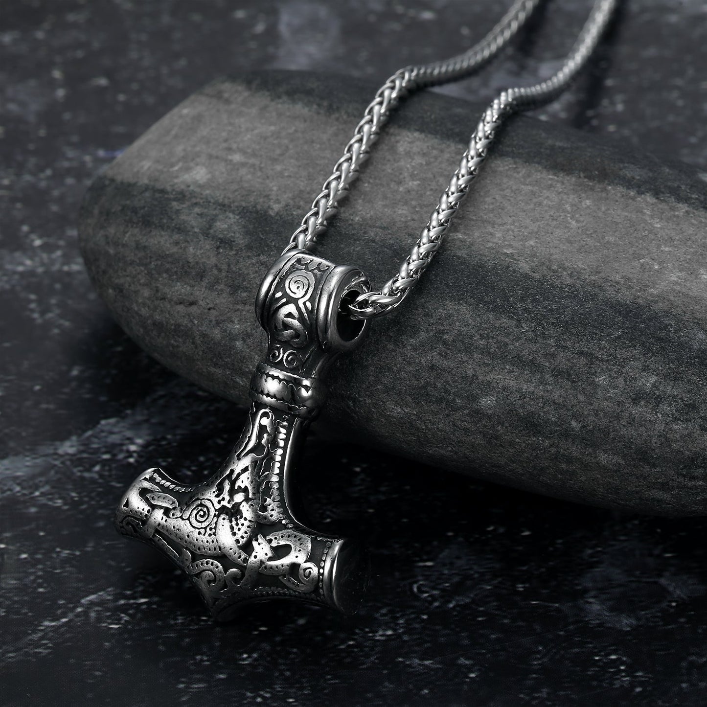 Nordic Pride Handcrafted Stainless Steel 'Knotwork' Mjolnir on Handcrafted Stainless Steel Link Chain