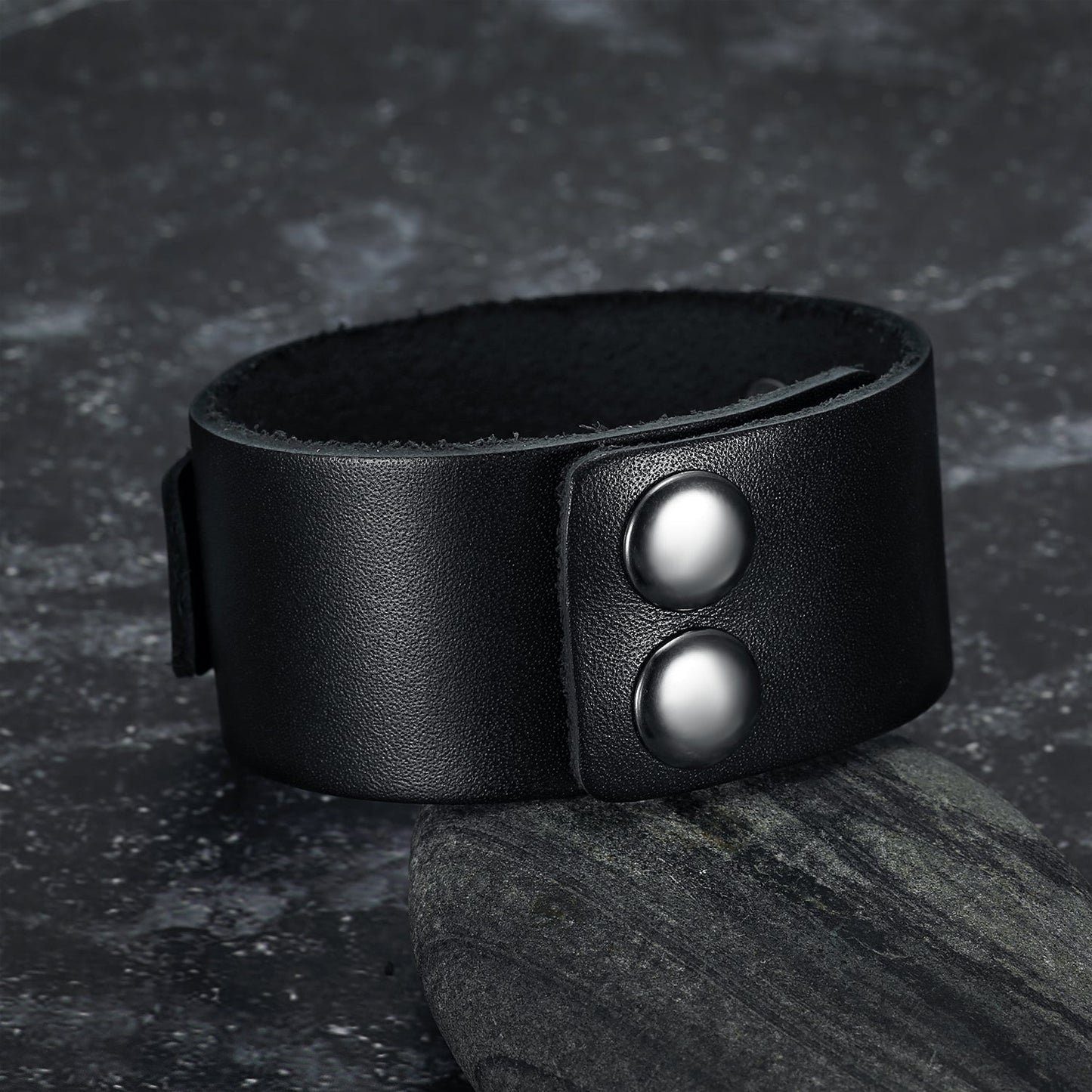 Nordic Pride Leather Nordic Grey Wolf  Head Arm Cuff